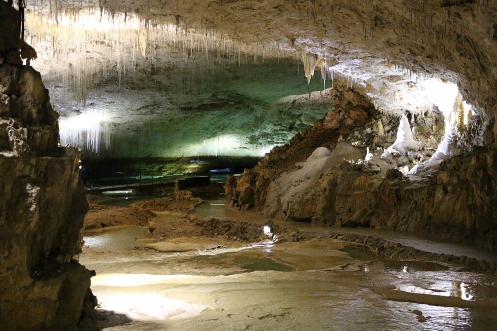 grotto, provence, wonder, grotto, grotto, provence, wonder, wonder, wonder, wonder, wonder